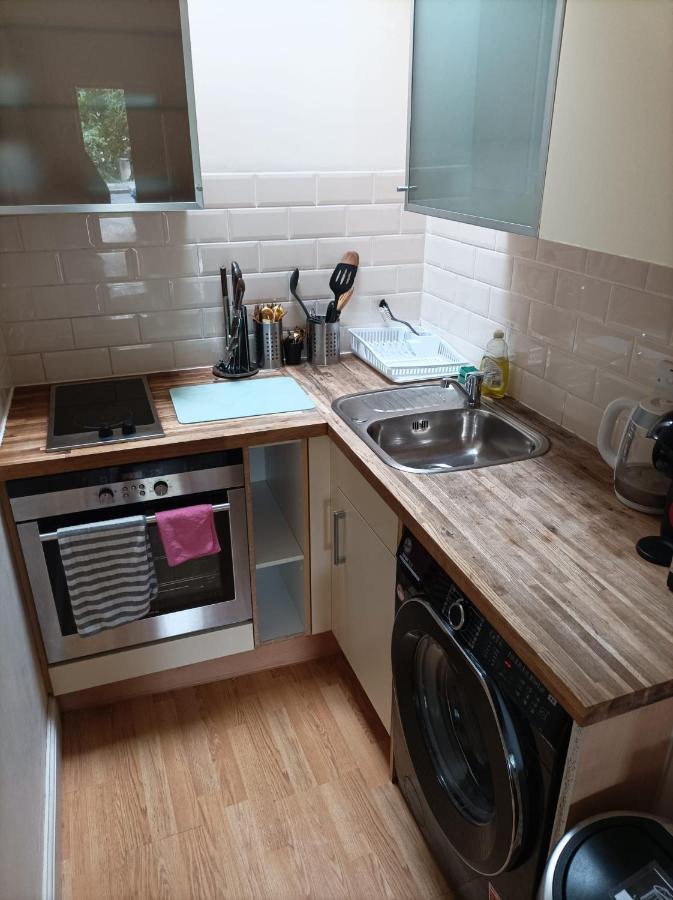 Self-Contained Private Apartment Unit 1 Лондон Екстер'єр фото